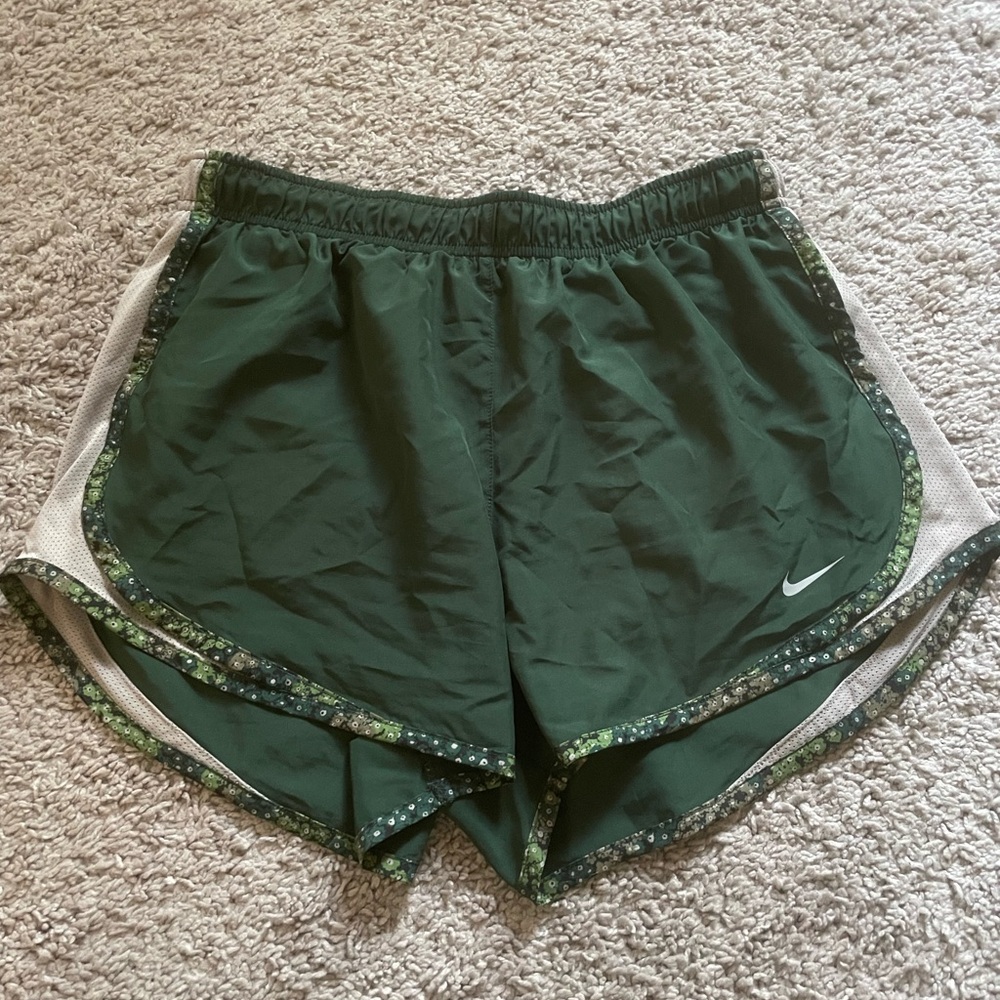 Floral Trim Nike Tempo Shorts